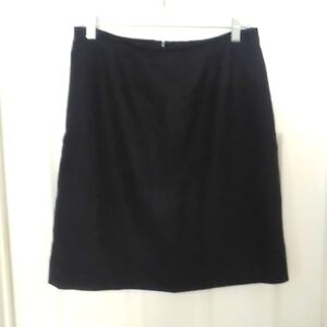 Wool crepe straight skirt Black Amanda Smith